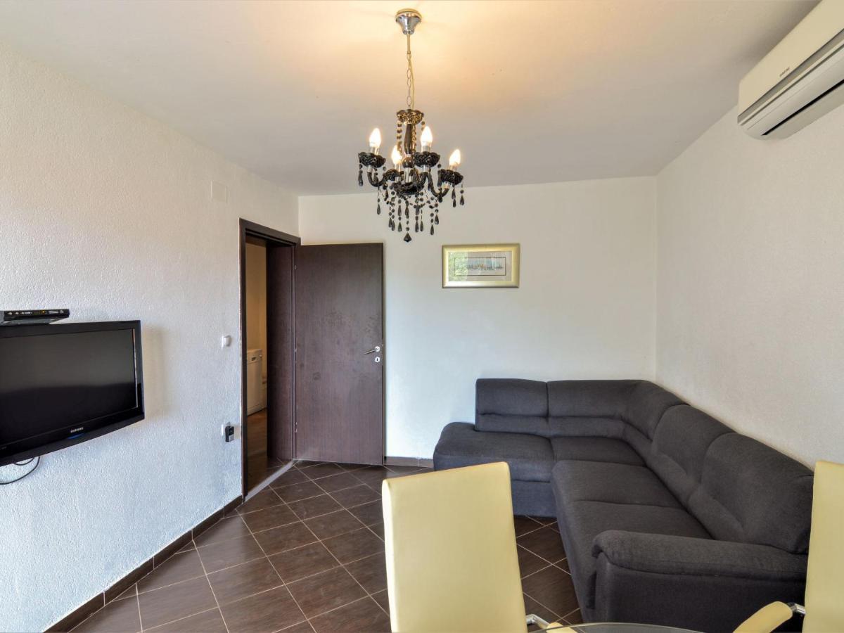 Apartment Josip - Vod201 By Interhome Tribunj  Luaran gambar